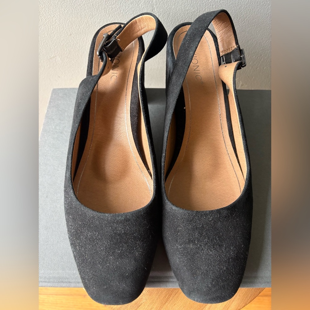 Vionic Nareen Suede Slingback Black Heels ~ Size 11 - Picture 3 of 9